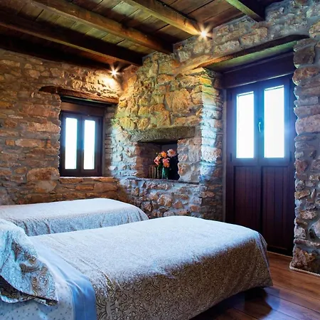 Ruralmedulas Casa 4 *