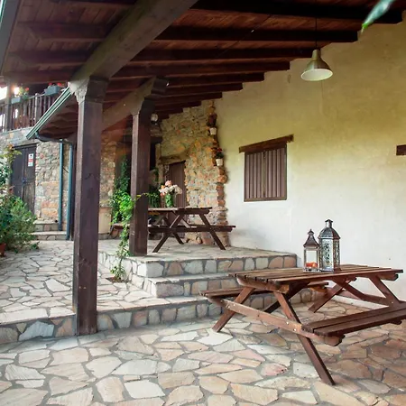 Prázdninový dům Ruralmedulas Casa 4 *
